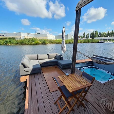Wikkelboats @ Tramkade Den Bosch Villa Orthen Exterior foto