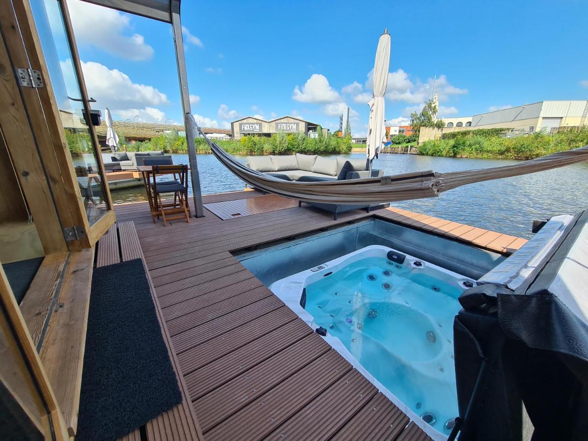 Wikkelboats @ Tramkade Den Bosch Villa Orthen Exterior foto